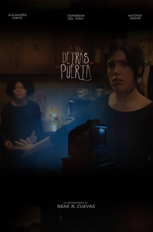 DETRÁS DE LA PUERTA 2022 official movie poster