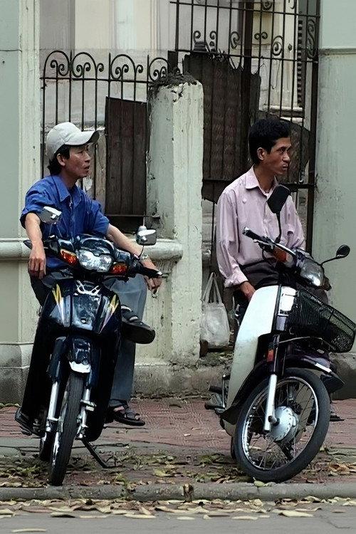 Chroniques vietnamiennes 2005 official movie poster