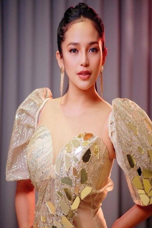 Nakaw Na Sandali 2004 official movie poster