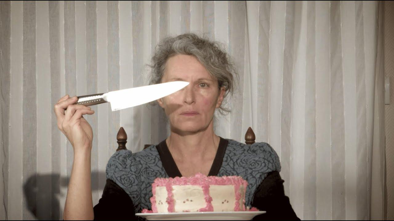Joyeux Anniversaire Trailer