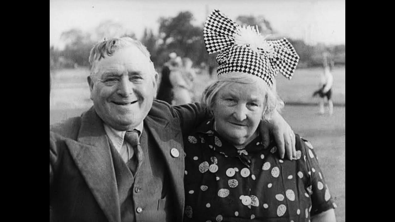 Old Age Pensioners' Seaside Holiday To Southend-on-Sea Trailer