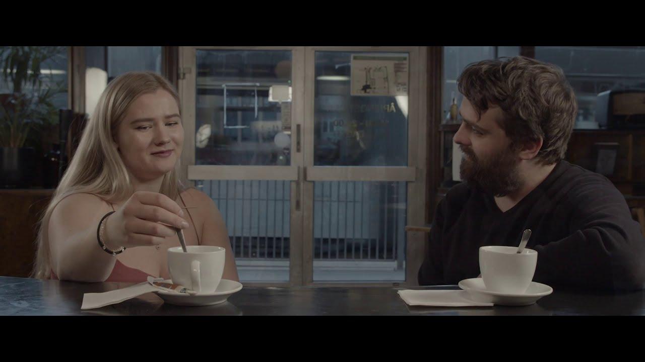 Tinderdamen Trailer