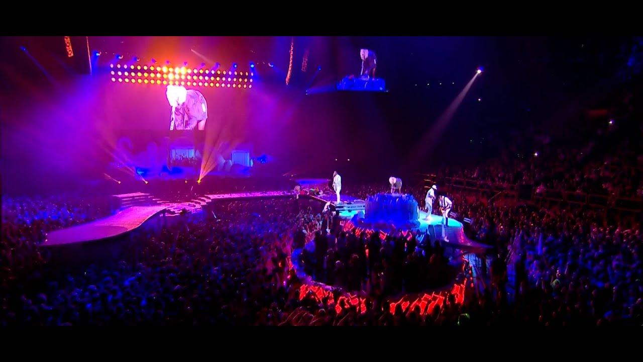 Lady Gaga's artRAVE - The ARTPOP Ball Trailer