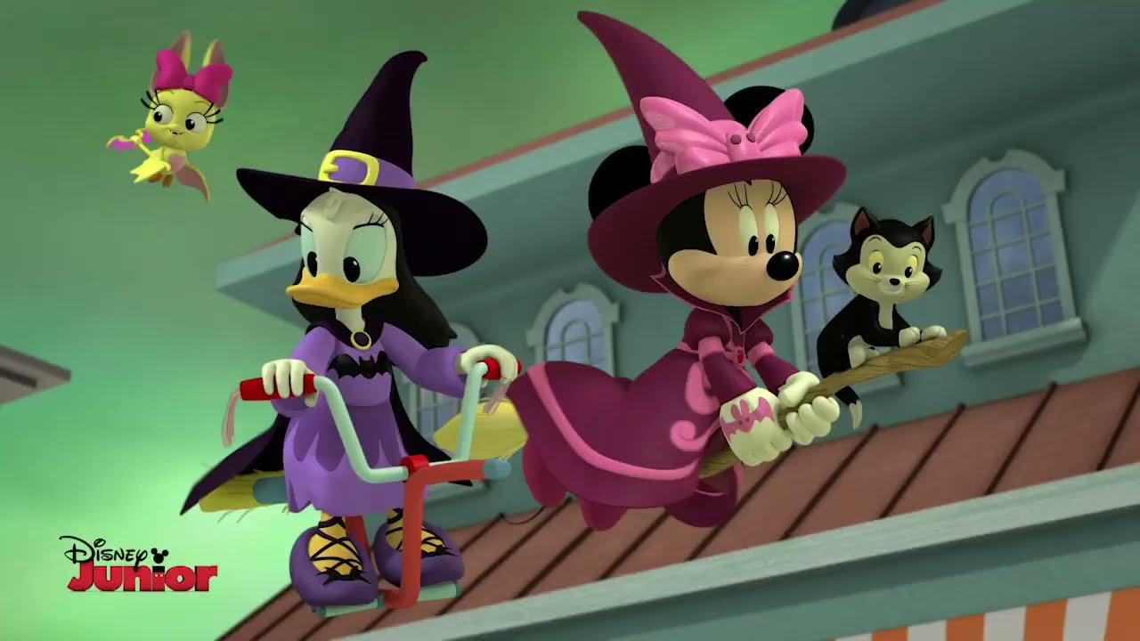 Mickey's Tale of Two Witches Trailer